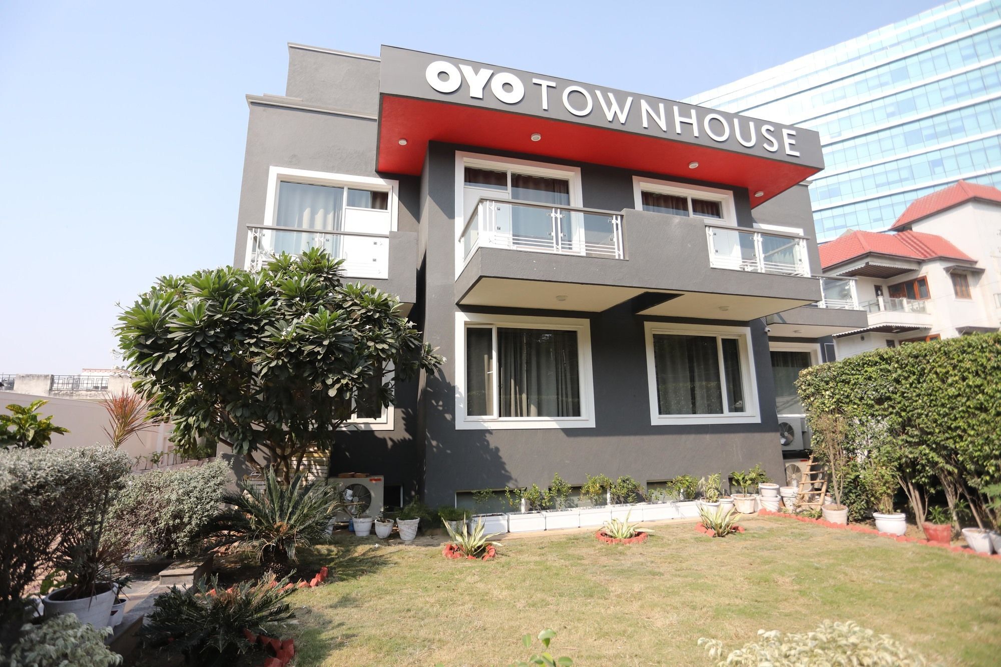 Oyo Townhouse 027 Sector 15 Gurgaon Hotel Exterior foto